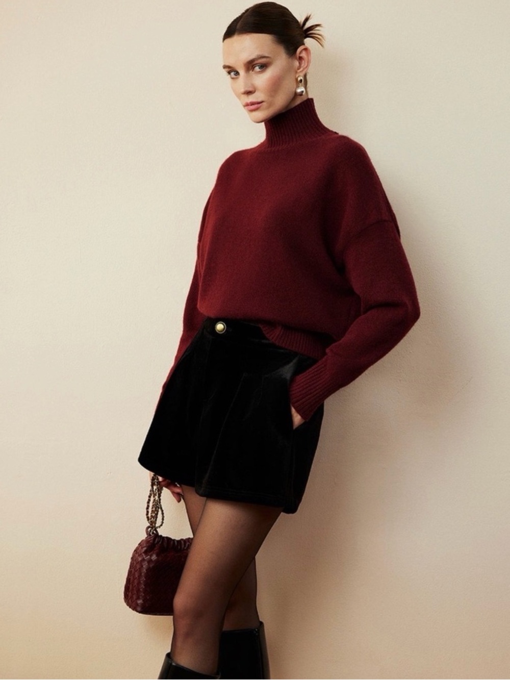 Black Velvet Shorts Commense - Black Small